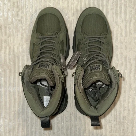 New VANS Sales SAMPLE Crestline WaterProof Shoes / Boots